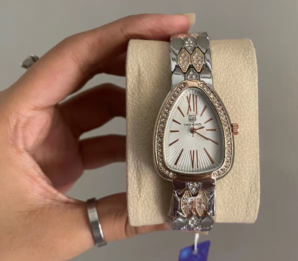 ✨Crystal Studded Trueworth original Bvlg SilverXGold Watch ✨