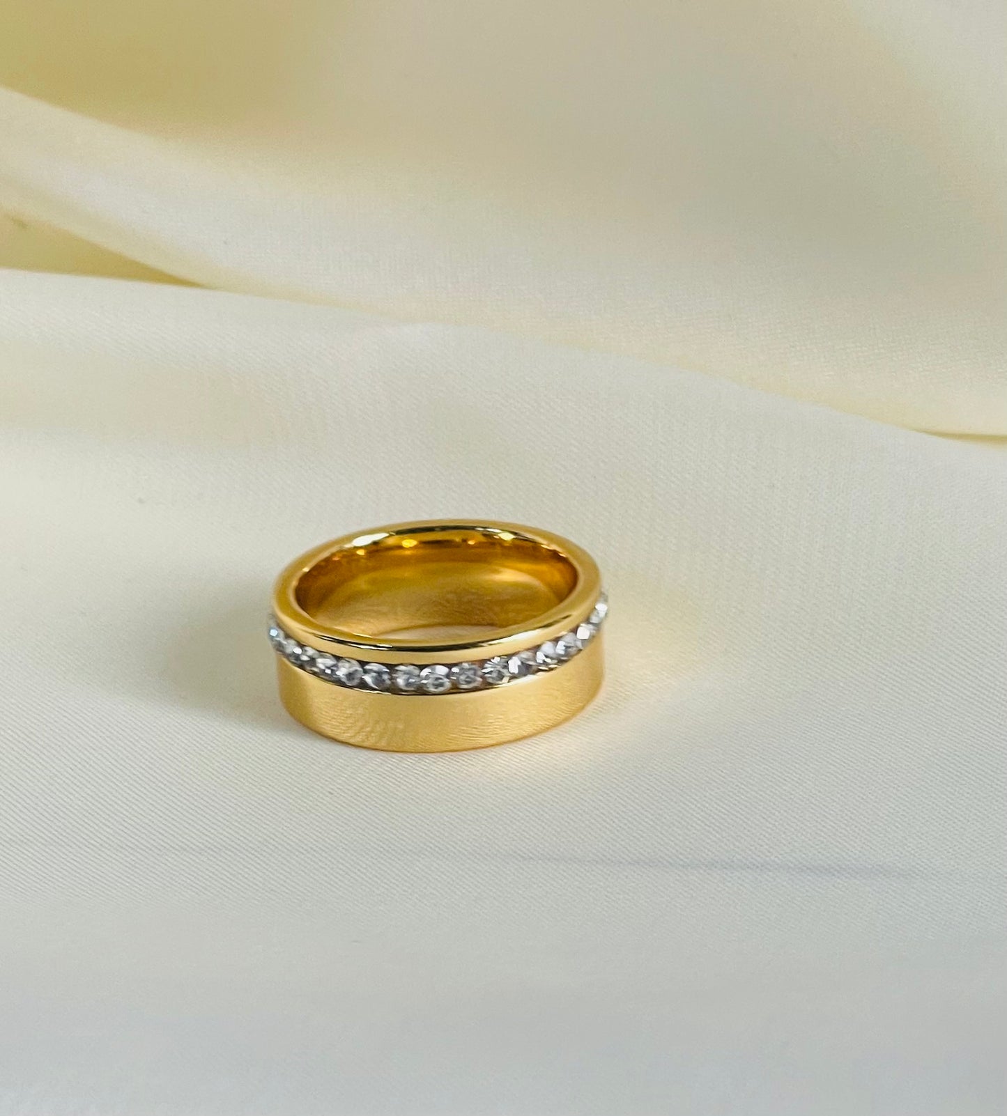 ✨ Stainless Steel Gold Crystal Studded Ring ✨