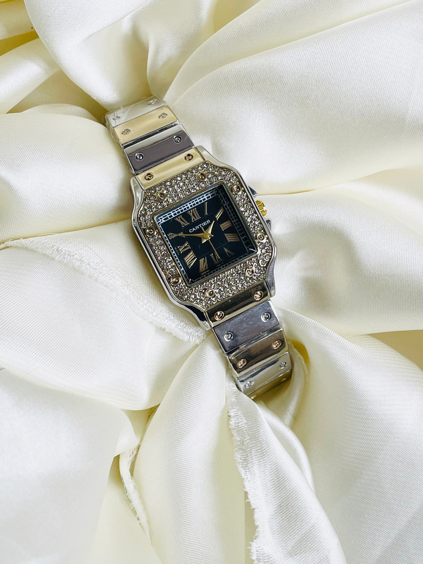 ✨Vintage SilverXGold Carte Black Dial Crystal Studded Watch ✨