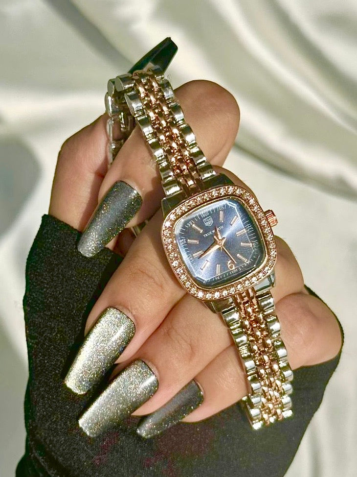 ✨RoseGoldXSilver Blue Dial Crystal Studded True Worth Watch ✨