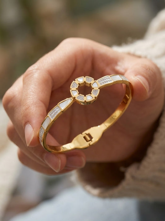 ✨Stainless steel exquisite White Enamel Gold Cuff Bracelet✨