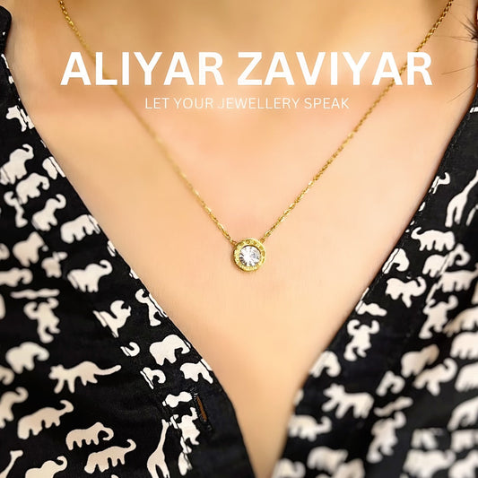 Gold Serenity crystal gold pendant ✨