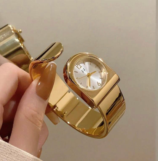 ✨Exquisite Vessel Chunky Gold White Dial Watch ✨