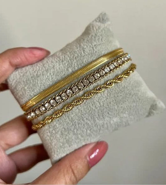 ✨Best Selling 3 Delicate Luster Zirconia Stack ✨
