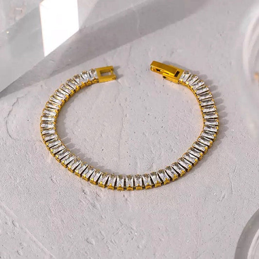 ✨Diamond cut gold bracelet✨