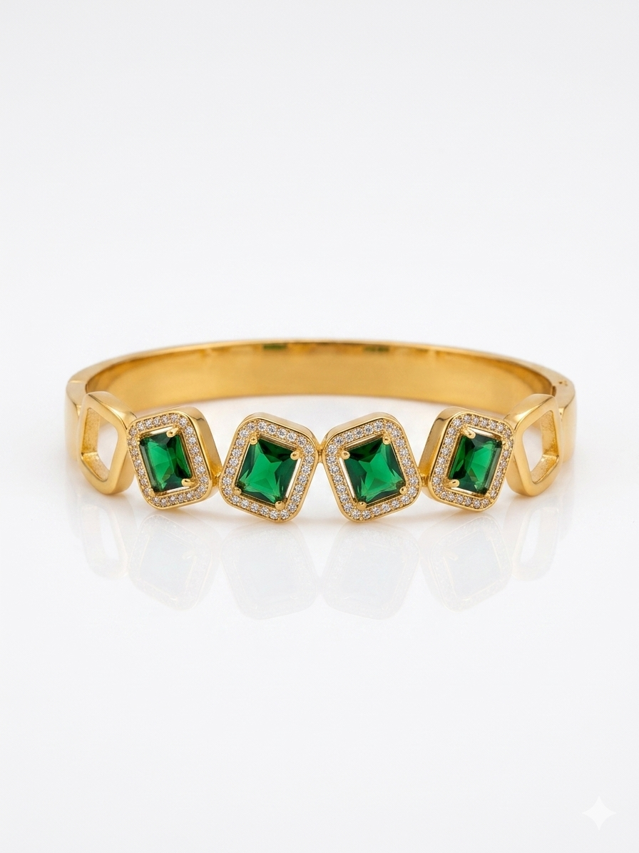 ✨Stainless steel Gold Emerald Zirconia Cuff Bracelet ✨