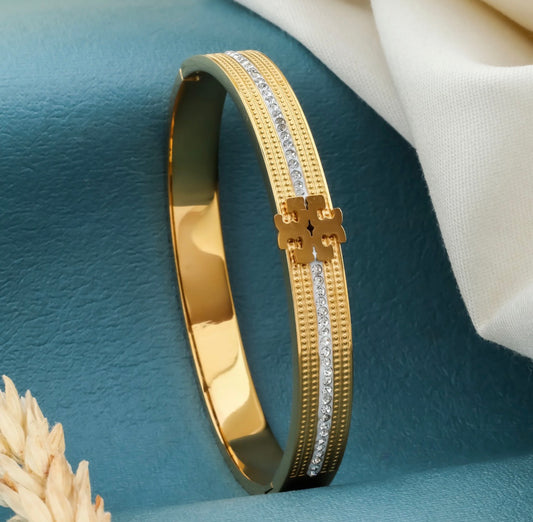 Exquisite Tory b Crystal Ribbed Bracelet