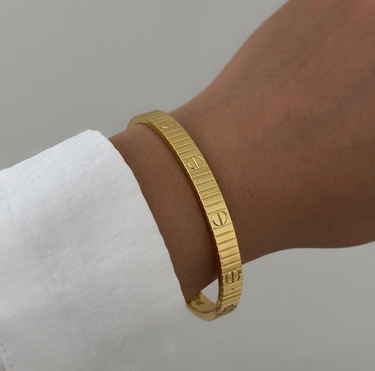 Braided Carte stamped bracelet 18k