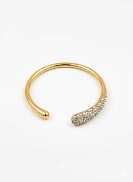 ✨Stainless steel Zircon Studded Gold Cuff Bracelet ✨