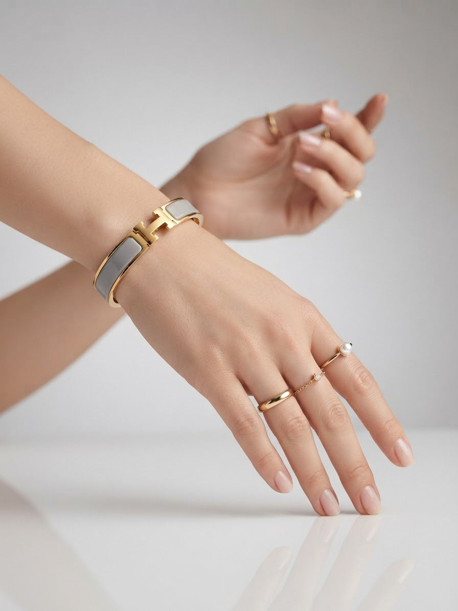 ✨High grade Lux Enamel Cuff Bracelet ✨