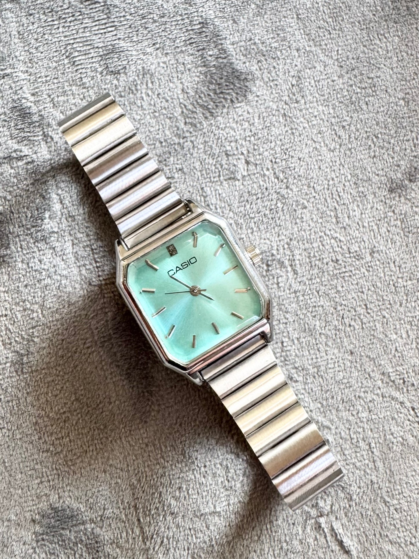 ✨Exclusive Silver Sapphire Dial Casio Chain Watch✨