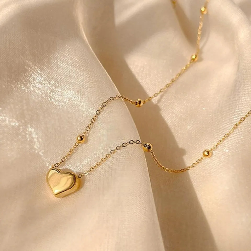 ✨Exquisite Stainless steel Gold Beaded Chain Heart Pendant ✨