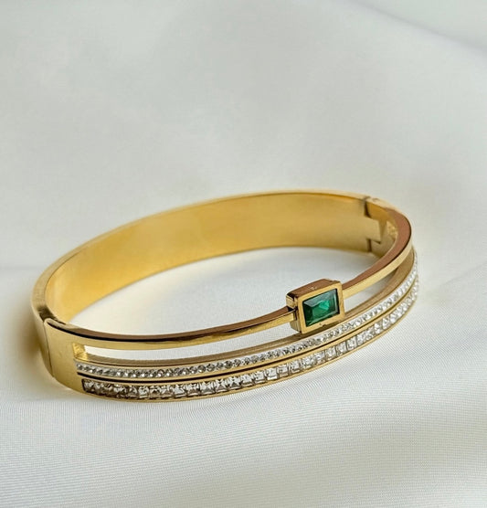✨Exquisite Stainless steel Gold Zircon Studded Emerald stone Chunky Gold Cuff Bracelet ✨