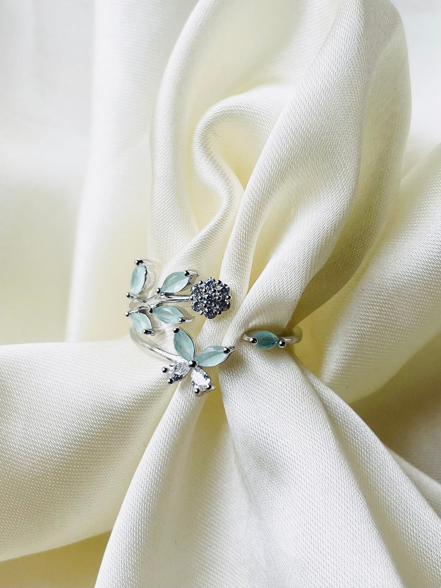 ✨Zirconia Sterling Silver Rhinestone stones Butterfly Ring ✨