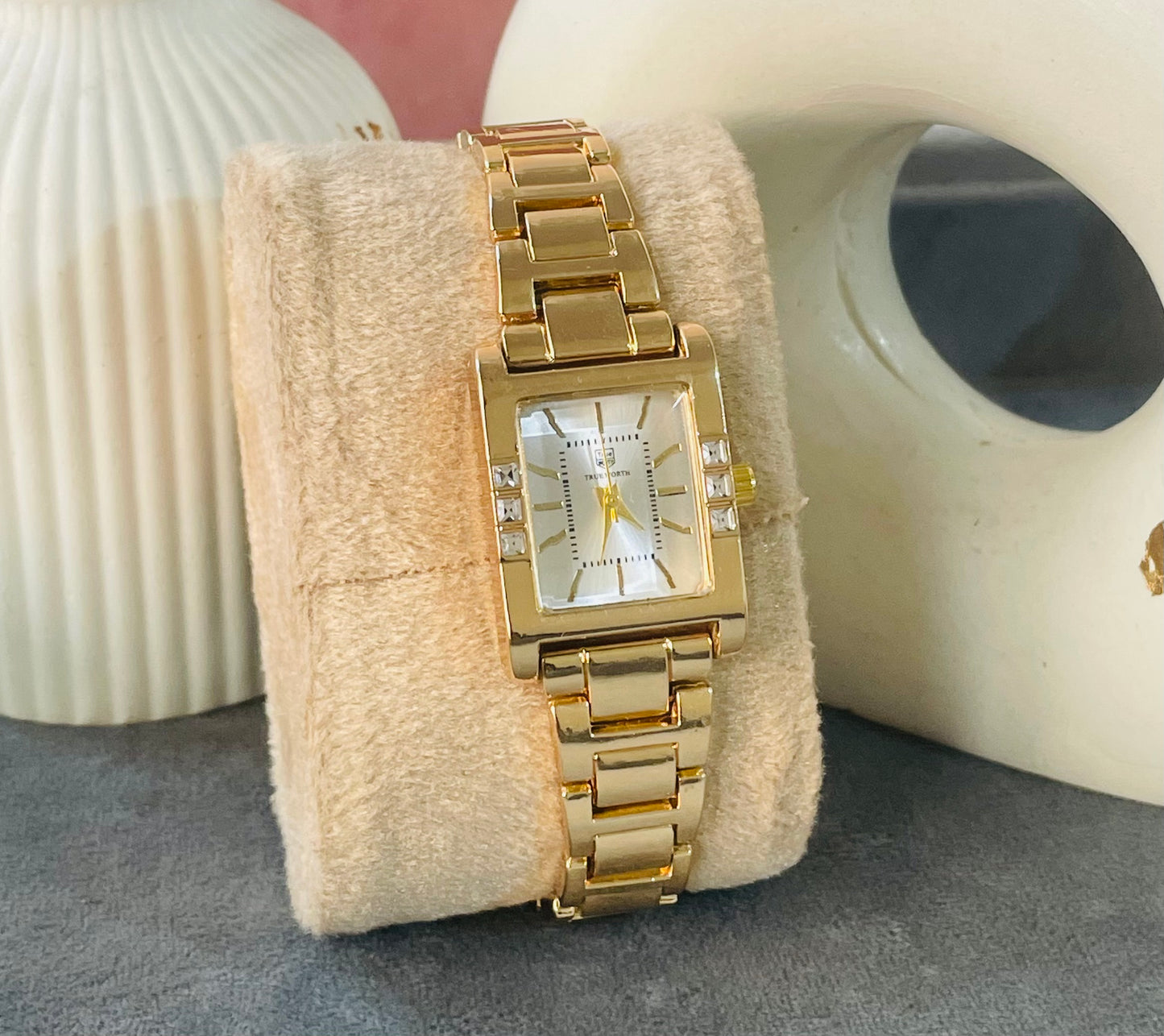 ✨Exquisite Crystal studded White Dial Gold True Worth Watch ✨