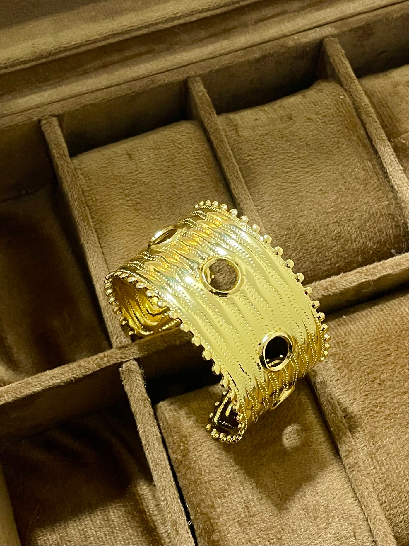 ✨ Exclusive Stainless steel Gold Chunky Adjustable Cuff ✨