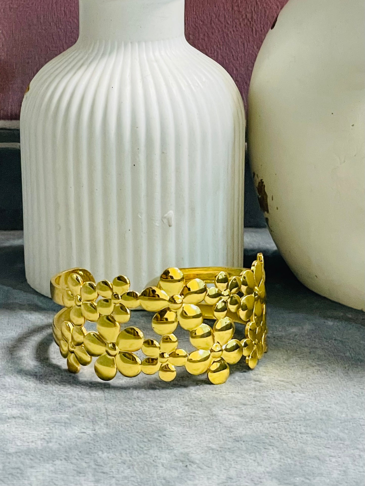 ✨ Exclusive Stainless steel Gold Chunky Adjustable Floral Cuff ✨