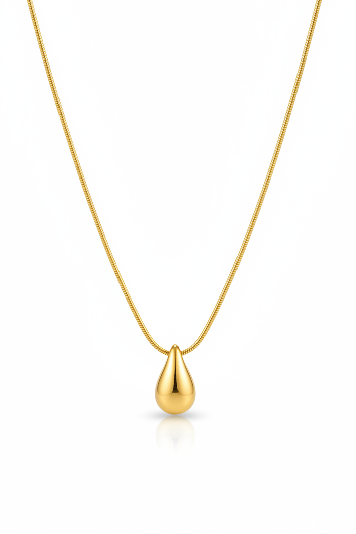 Tear Drop Venne golden pendant