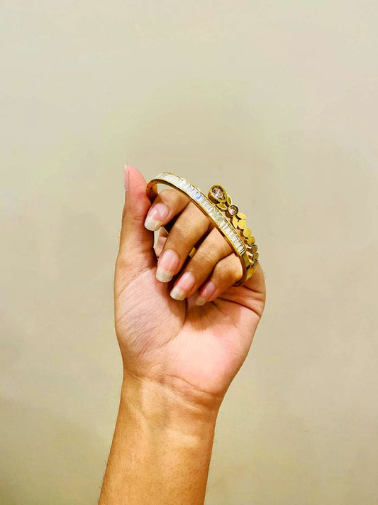 ✨Exclusive Stainless steel Zircon Studded Gold Cuff Bracelet ✨