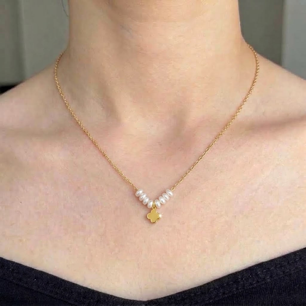 ✨Exclusive Stainless Gold Pearly chain pendant ✨