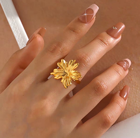 Floral vintage gold stainless steel ring adjustable