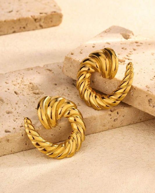 Retro Gold Tube hoop earrings