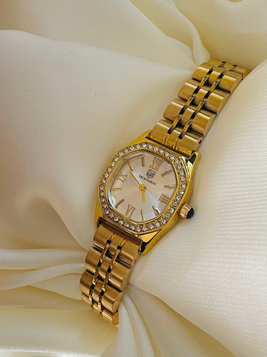 ✨Stainless steel Crystal Studded True Worth White Dial Jubilee Watch ✨