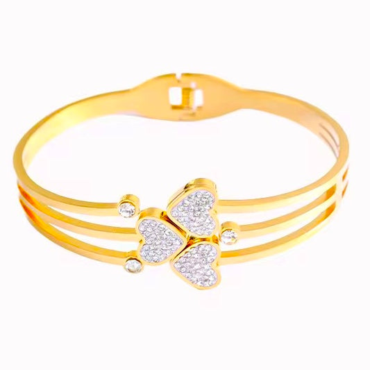 ✨Stainless steel Gold Heart Trio Diamantés Cuff Bracelet✨