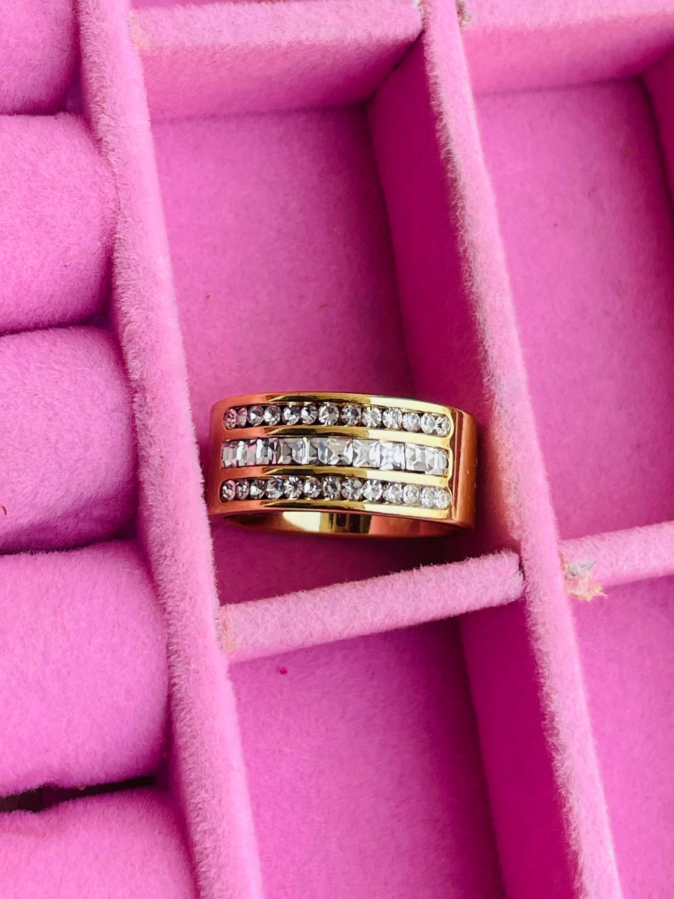 Trilogy Zircon Gold Band Ring ✨