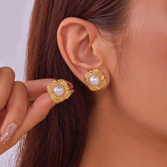 ✨Stainless steel Gold pearl hoop earrings ✨