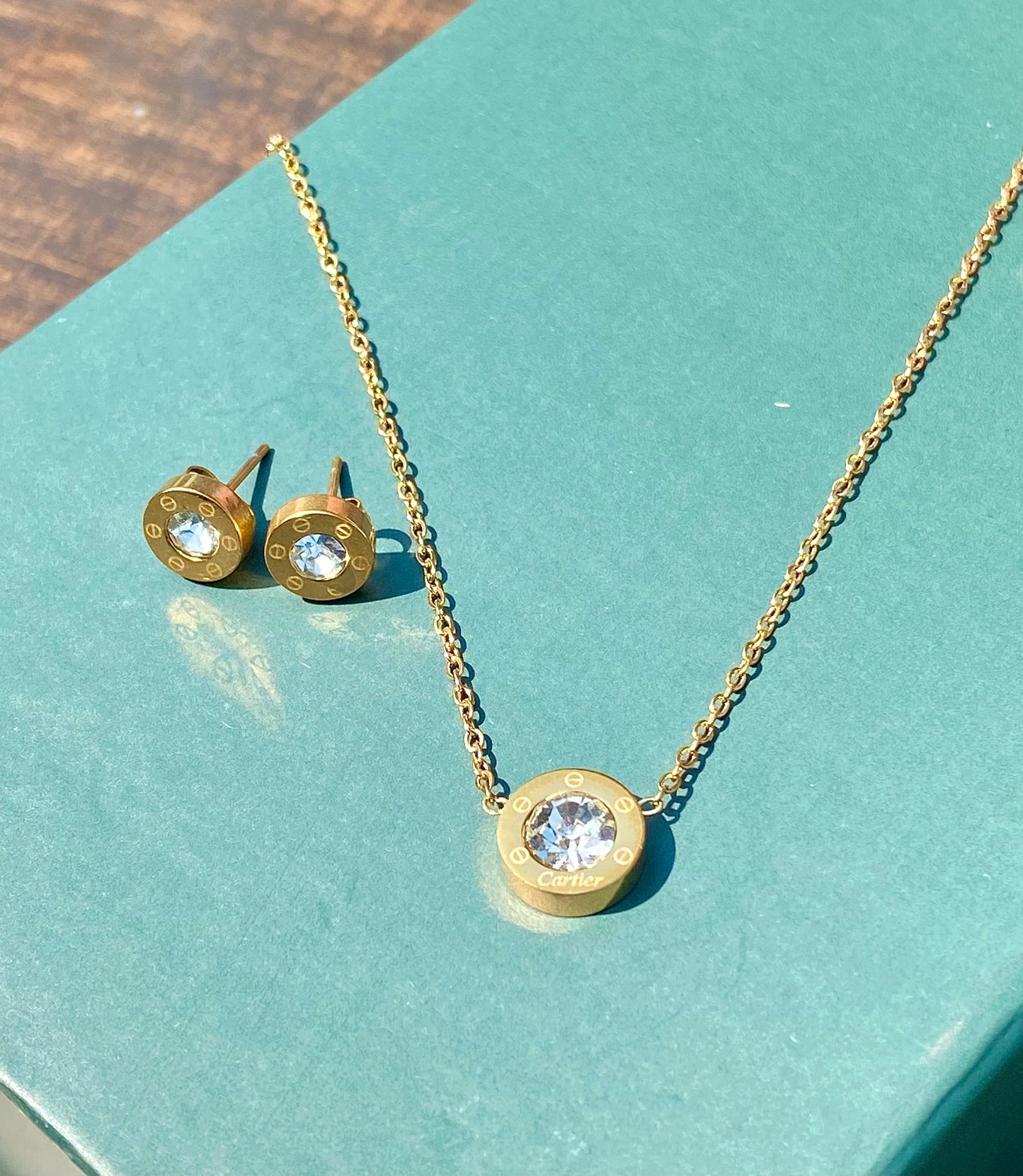 18k gold serenity Cart pendant & tops set
