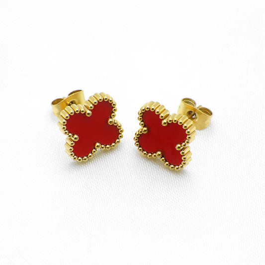 Red Clovie stud Earrings