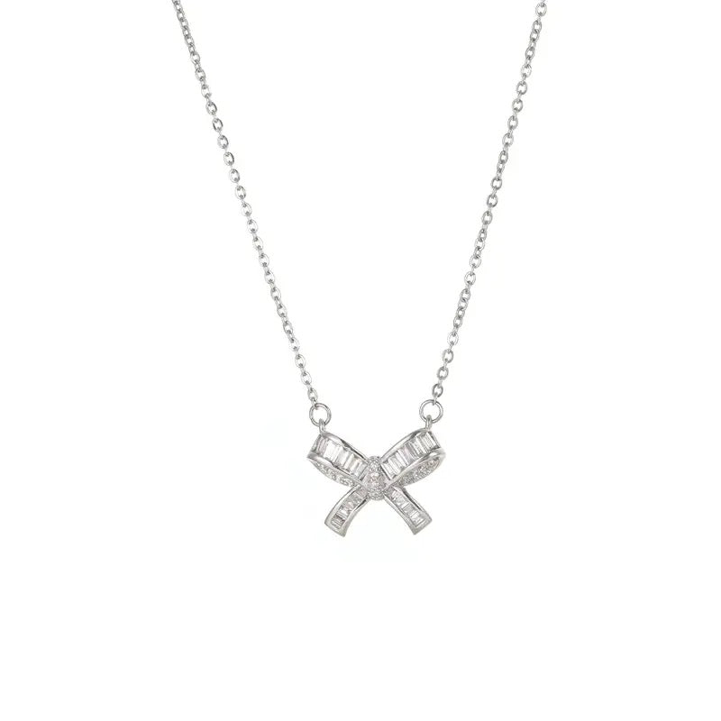 Zirconium Sterling silver Bow Pendant along with Chain