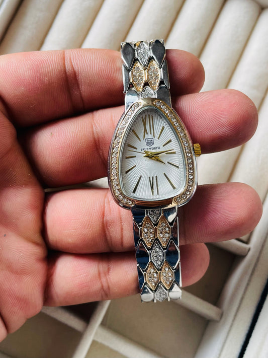 ✨Crystal Studded Trueworth original Bvlg SilverXGold Watch ✨