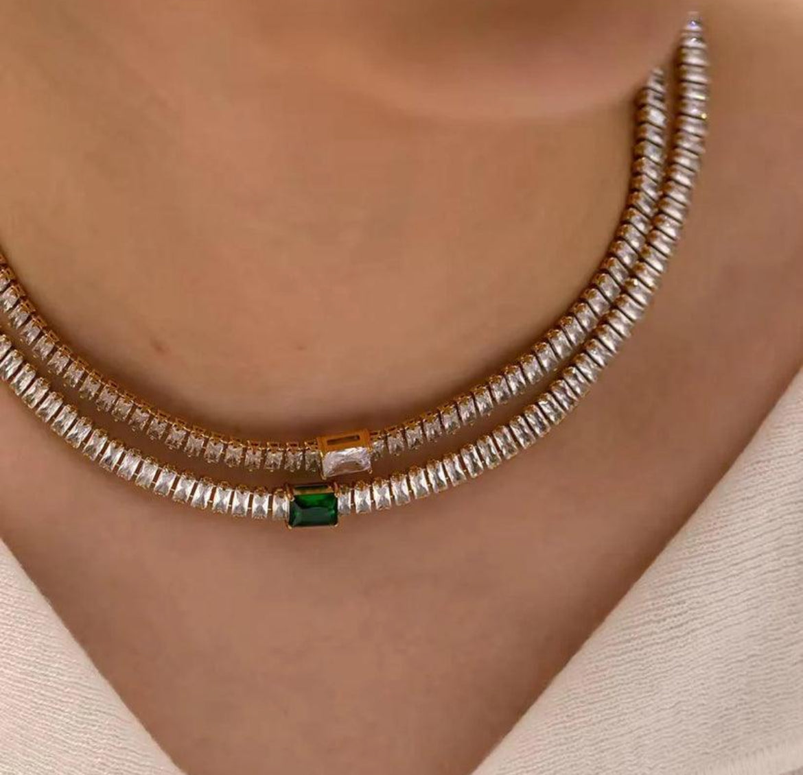 ✨Emerald Stone Crystal Diamond cut Necklace ✨