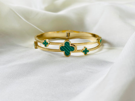 ✨Stainless Steel Gold Green Clovie Cuff Bracelet ✨