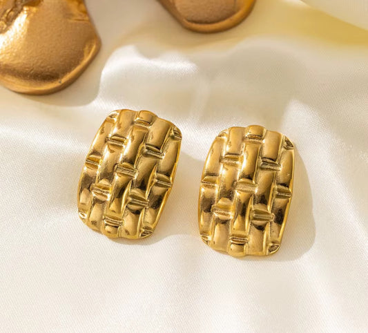✨Premium Hammered Gold Stud Earrings ✨