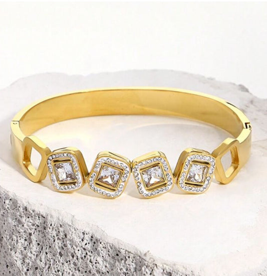 ✨Stainless Gold Crystal Studded Rhinestone Cuff Bracelet ✨
