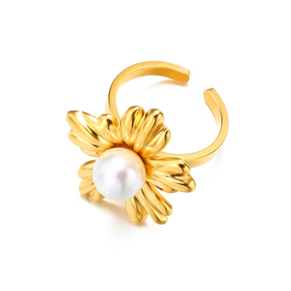 ✨Stainless steel Pearl Floral Ring (adjustable) ✨