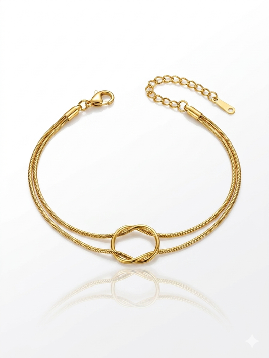 ✨Exclusive Stainless steel Gold knotted chain Bracelet ✨