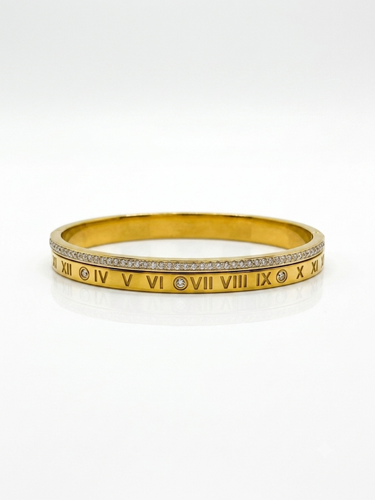 ✨Stainless steel Exquisite Gold Roman Diamanté cuff Bracelet ✨