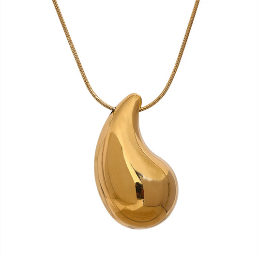 ✨Stainless Venne Gold chunky Pendant ✨
