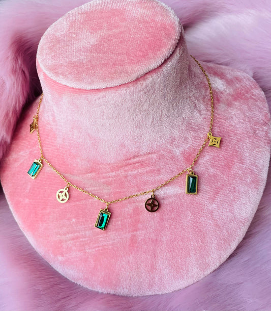 24k Gold Emerald Bar Clovie Daisy Necklace Pendant ✨