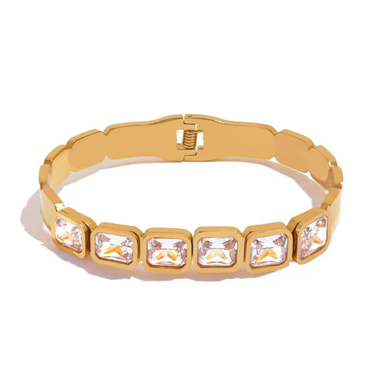 ✨SS Premium Emerald Rhinestone Cuff Bracelet ✨