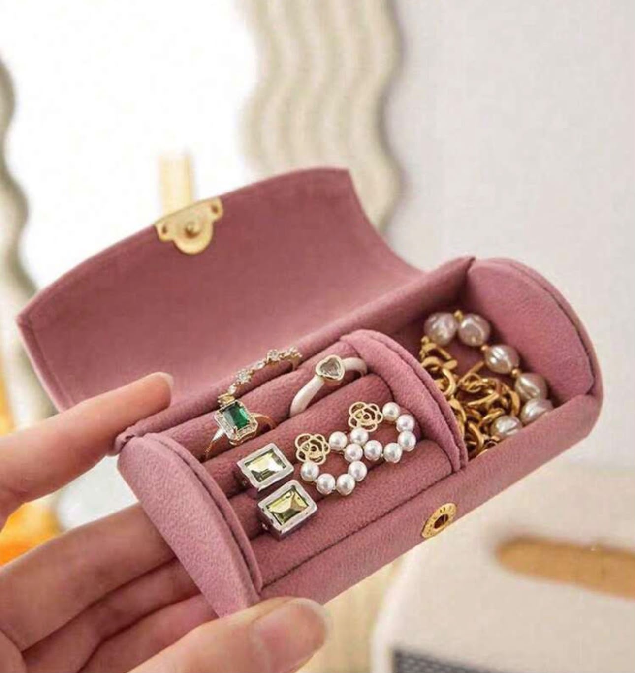 Pink Swede Rings Travel Case (Jewelry is not included )