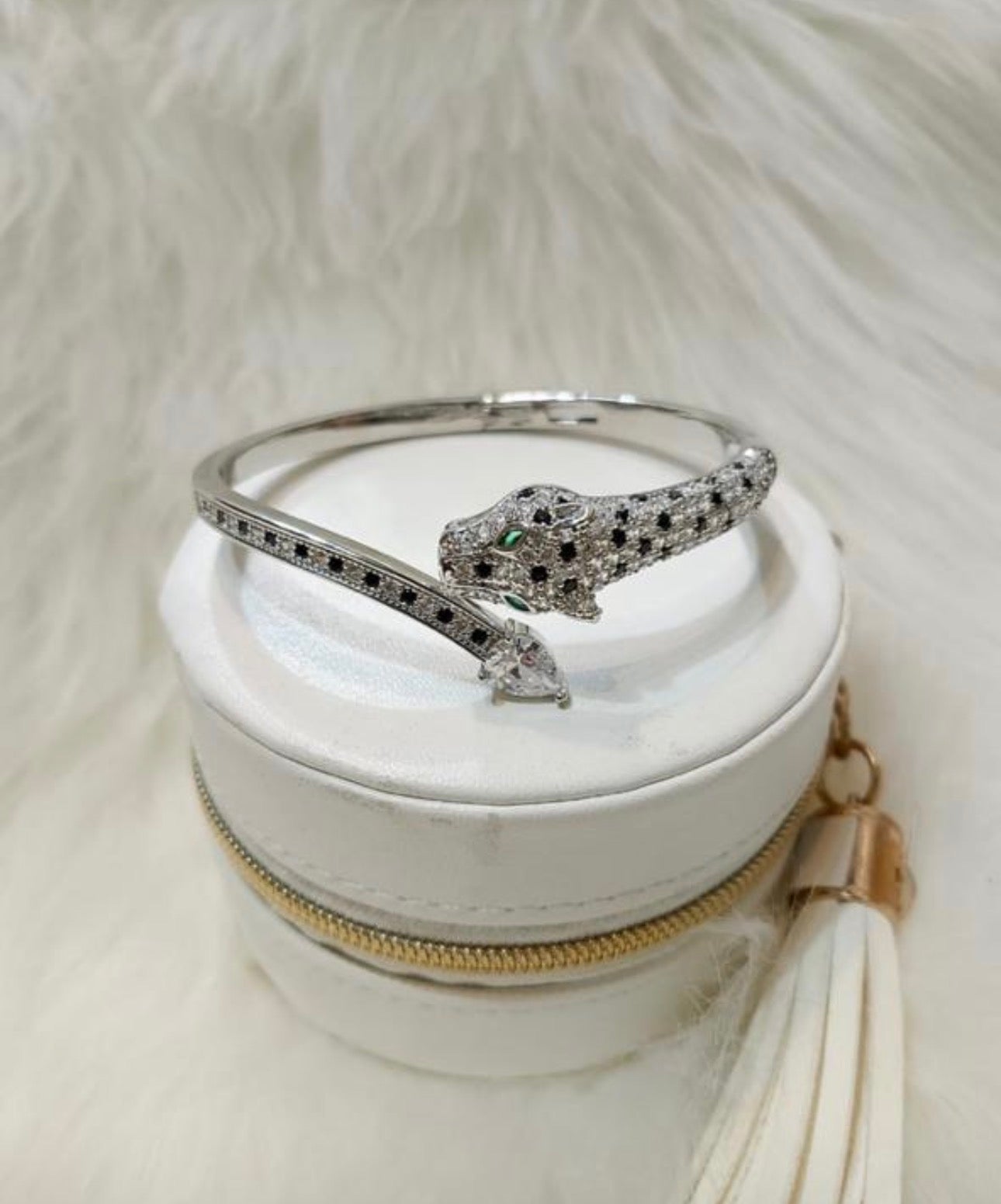 ✨Zirconium Silver Emerald Eye leopard Cuff Bracelet ✨