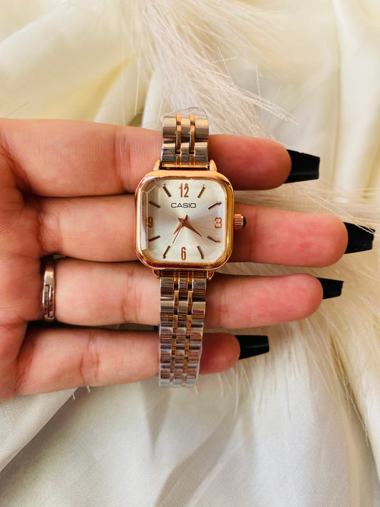 ✨Exquisite SilverXRoseGold White Dial Jubilee Classic Casio watch ✨