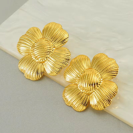 ✨Stainless steel Gold Floral earrings ✨