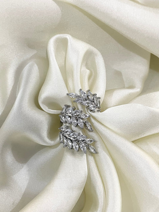 ✨Zirconium Sterling Silver Tri Leaf Ring✨