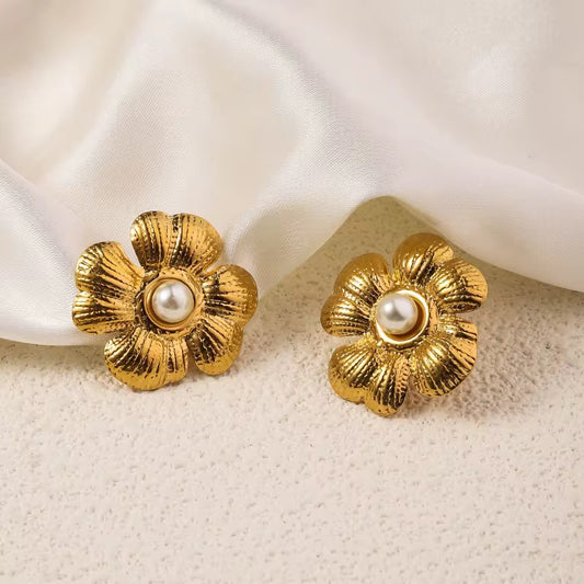 ✨Stainless Steel Gold White Pearl Floral Earrings ✨